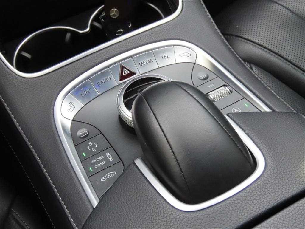 Mercedes Benz S Class - Vista 7