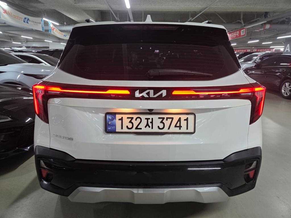 KIA Seltos - Vista 7