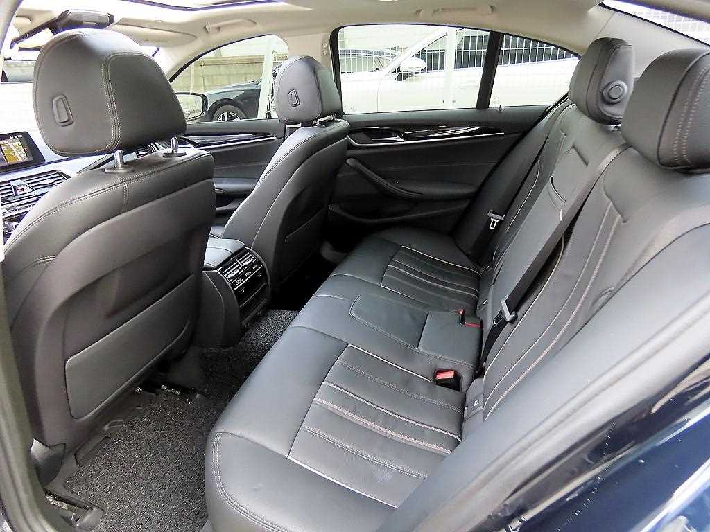 BMW 5 Series - Vista 6