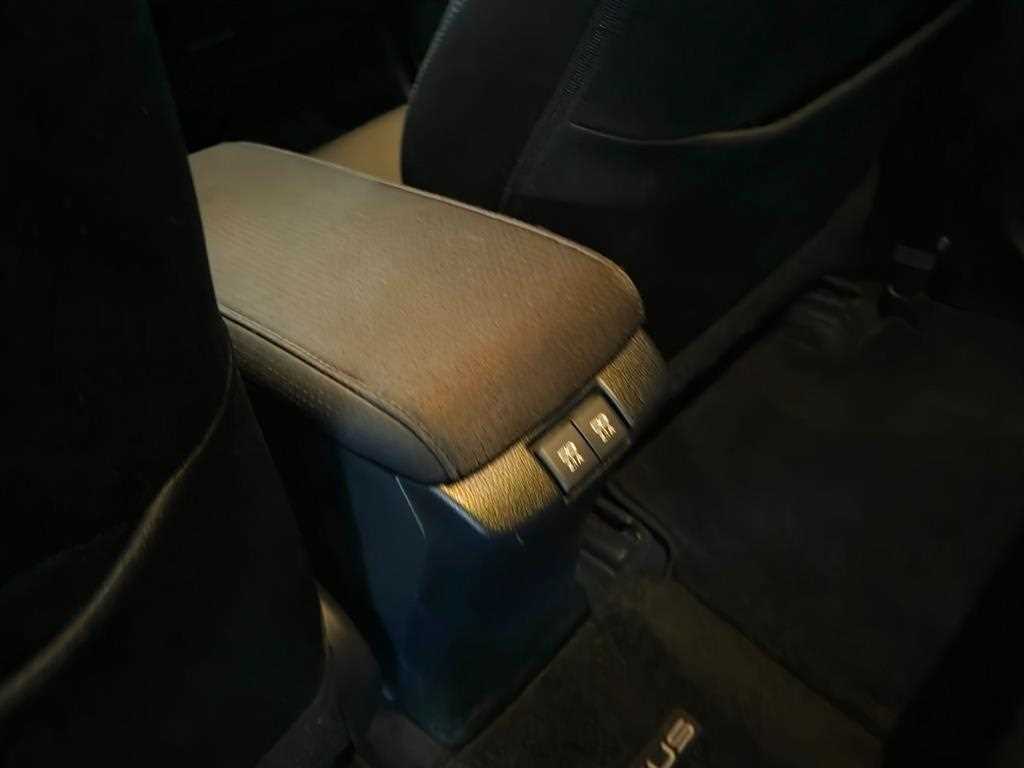 Toyota Prius - Vista 11