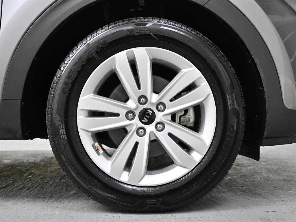 KIA Sportage - Vista 5