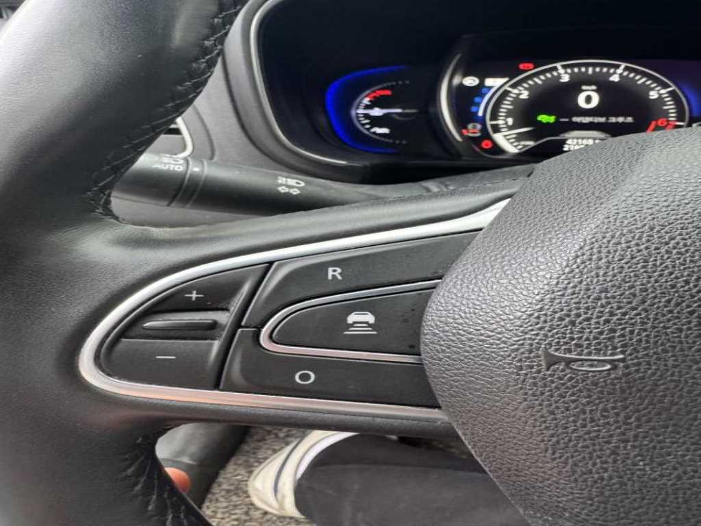 SAMSUNG QM6 - Vista 10