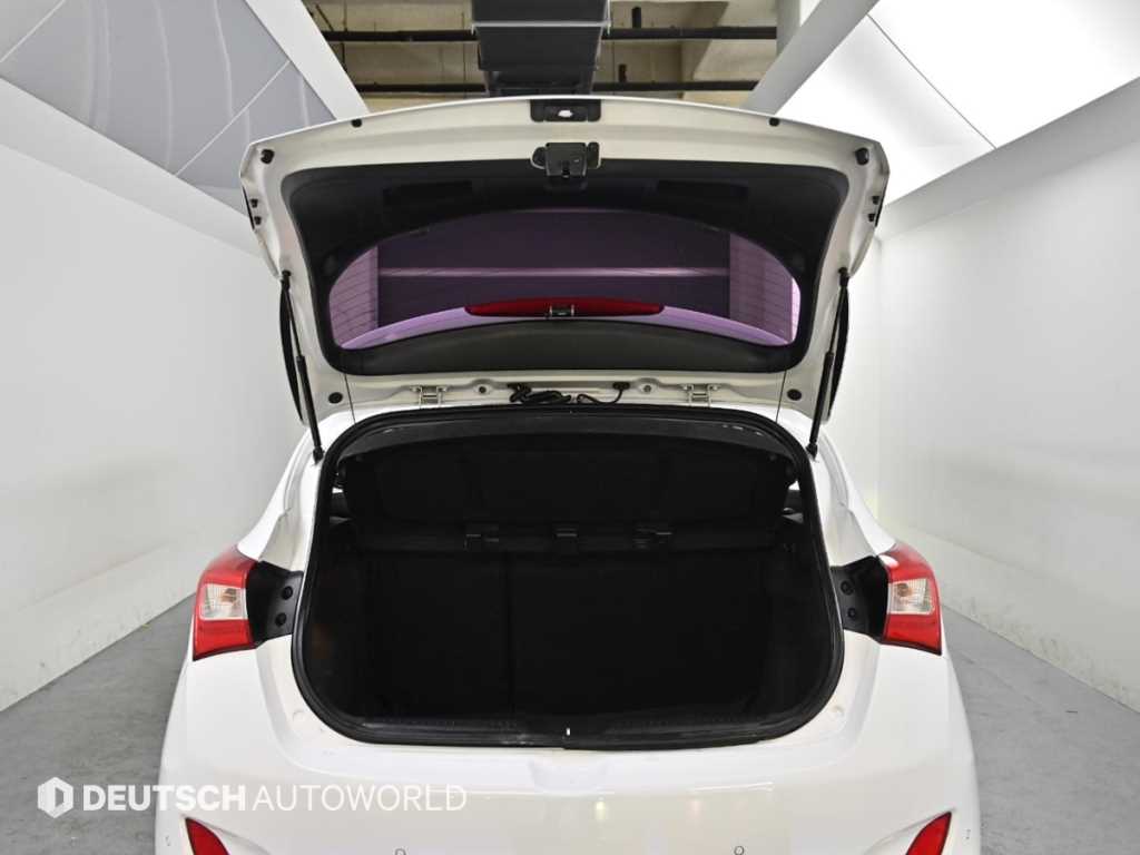 HYUNDAI i30 2014 Blanco - Importación desde Corea - HF Imports Iquique - Foto 20