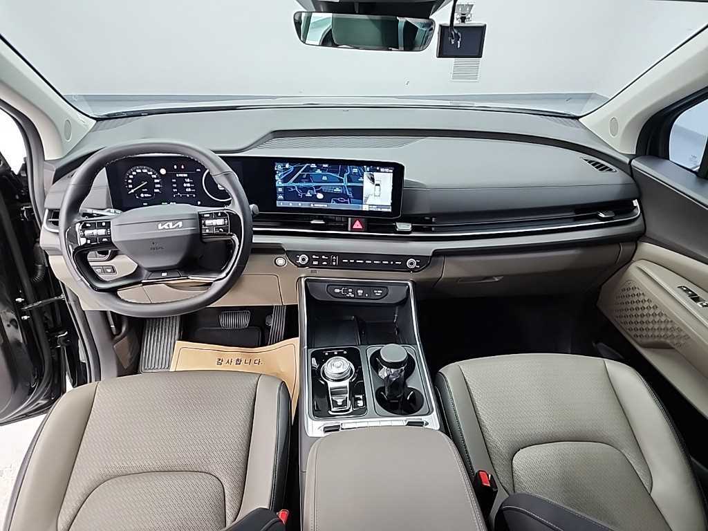 KIA Carnival - Vista 7