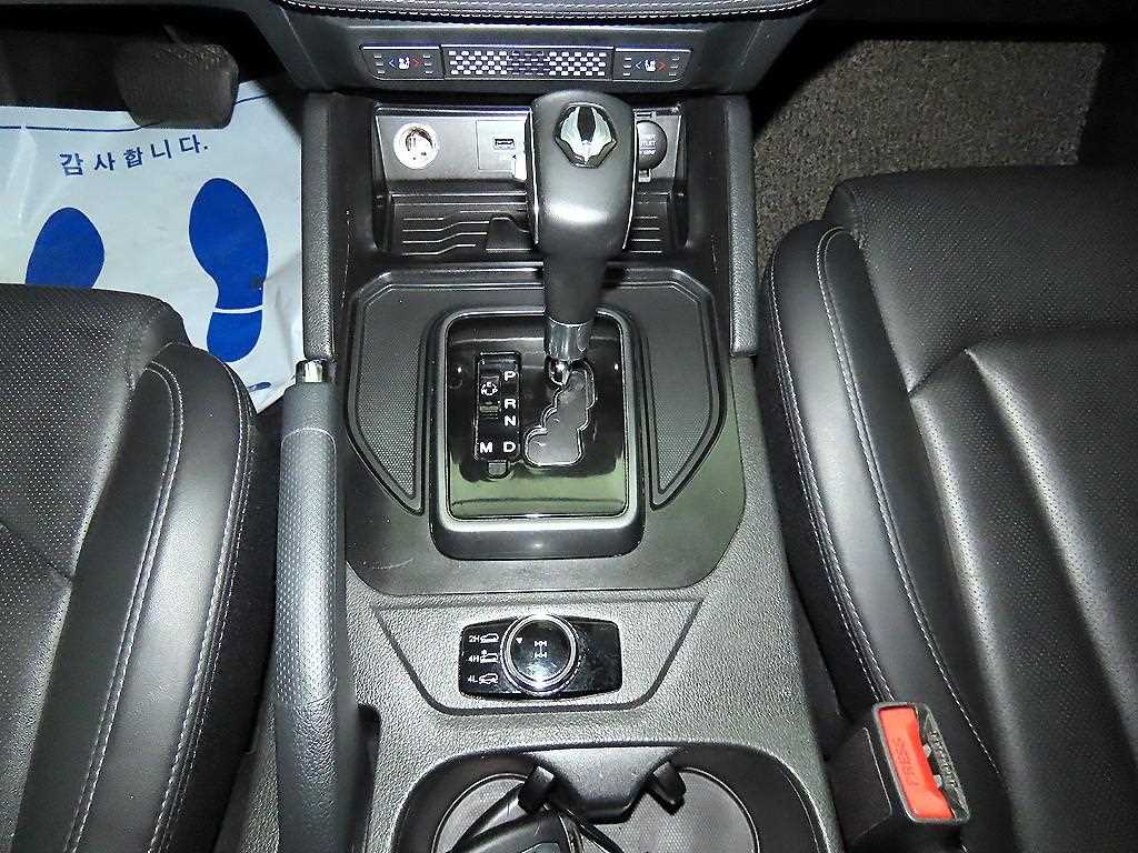 Ssangyong Rexton - Vista 12