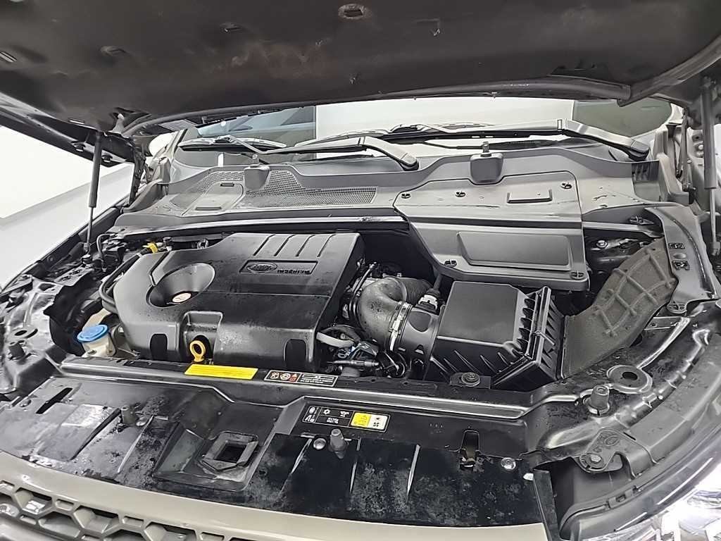 Land Rover Discovery Sports - Vista 5