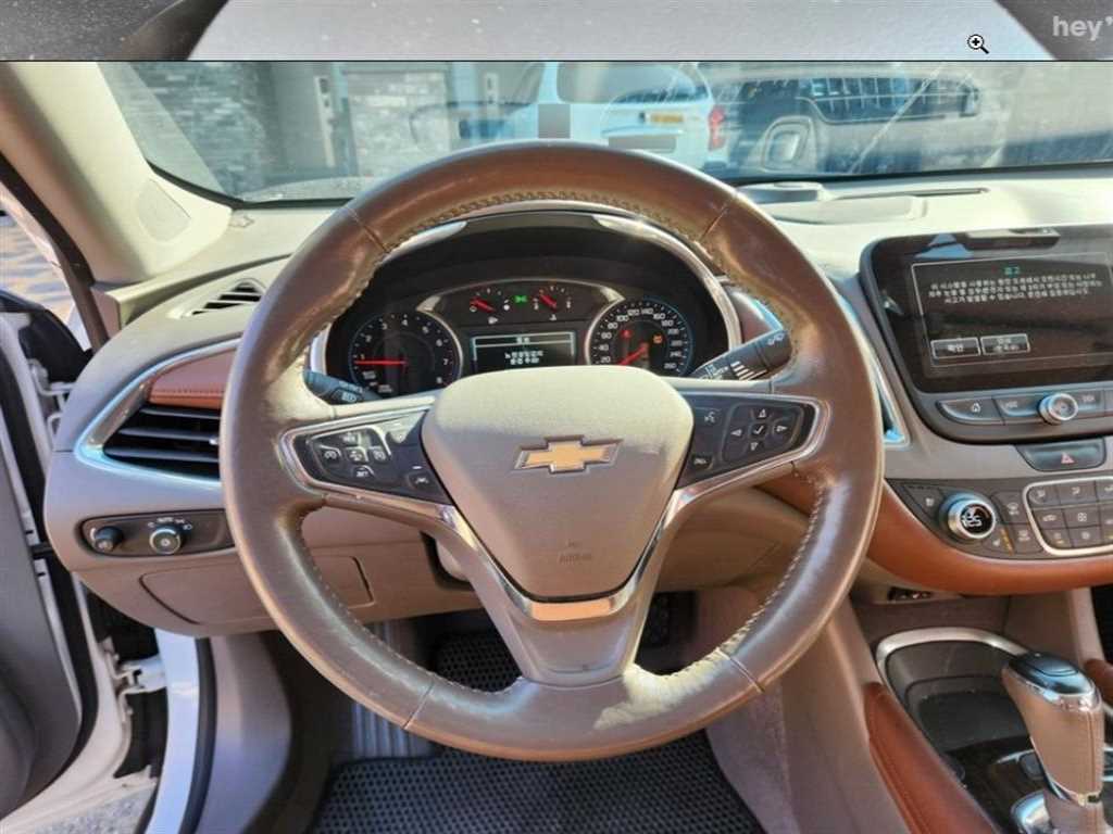 Chevrolet Malibu - Vista 11