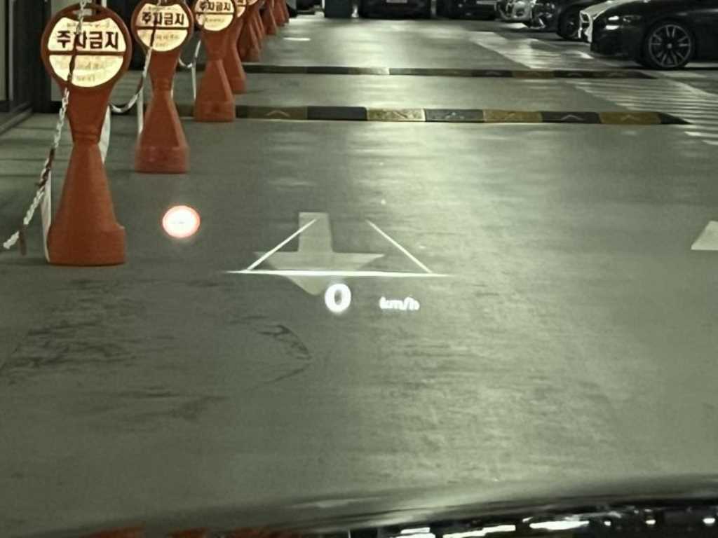 Genesis GV70 2025 Gris - Importación desde Corea - HF Imports Iquique - Foto 19