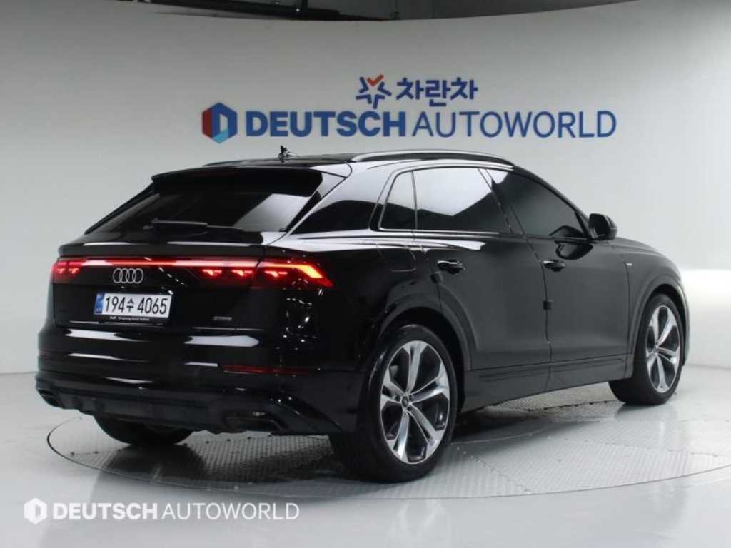 Audi Q8 - Vista 2