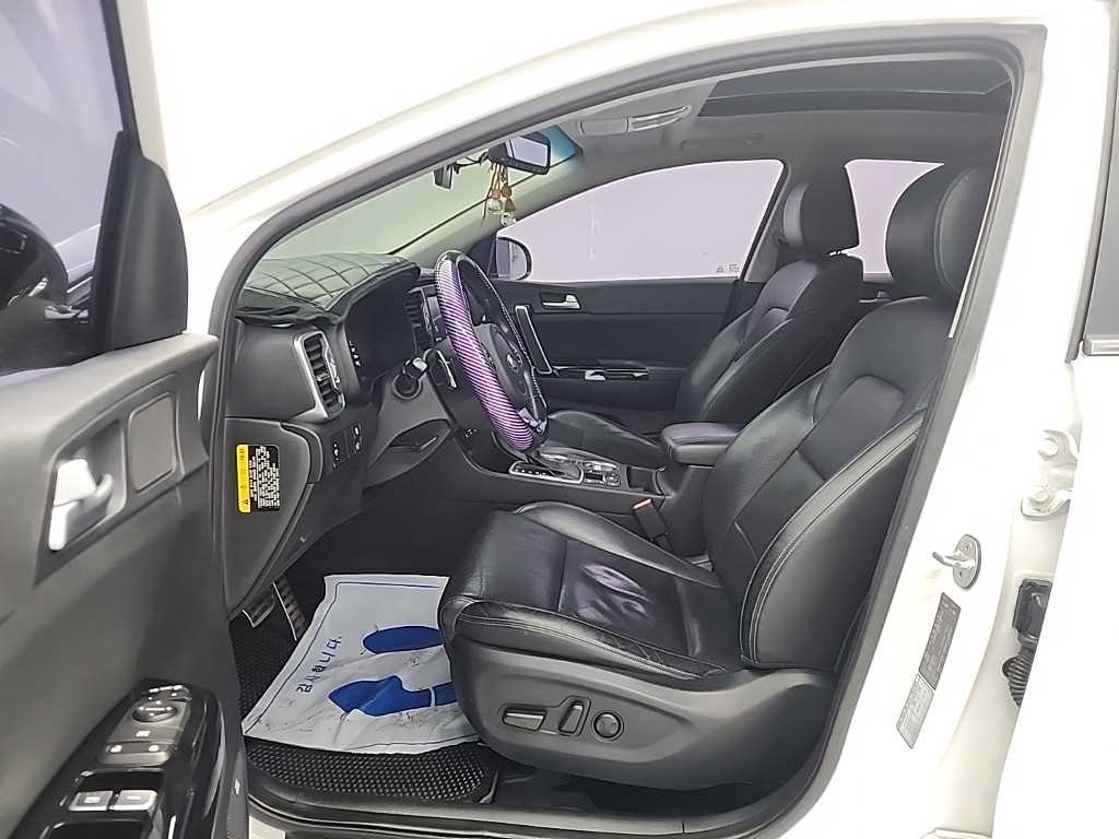 KIA Sportage - Vista 11