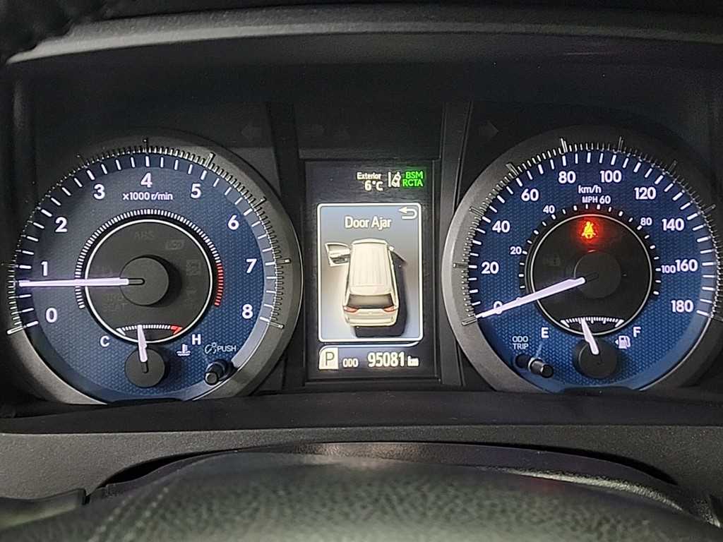 Toyota Siena - Vista 6