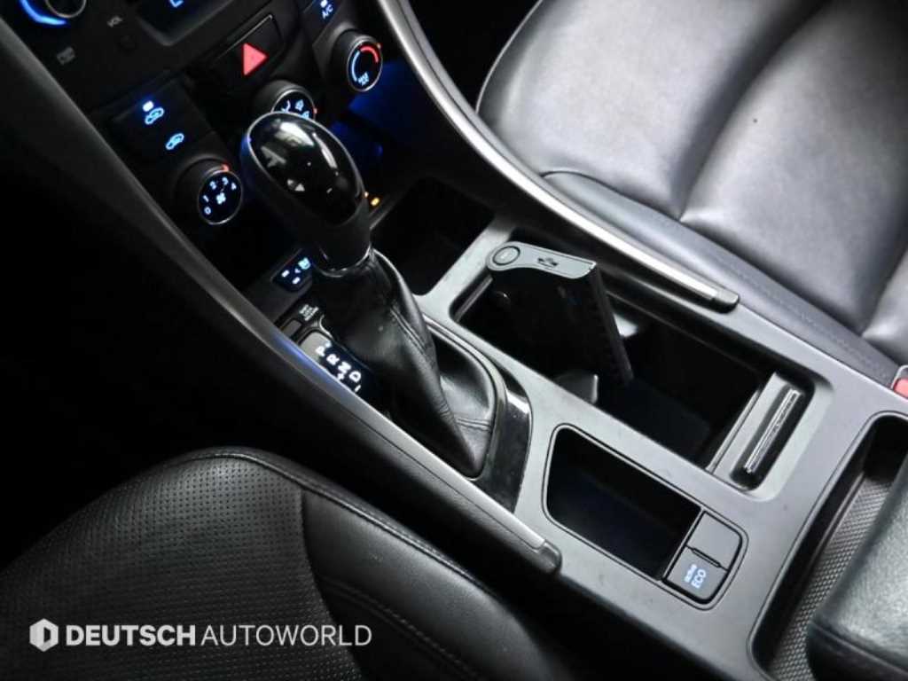 HYUNDAI Sonata - Vista 9