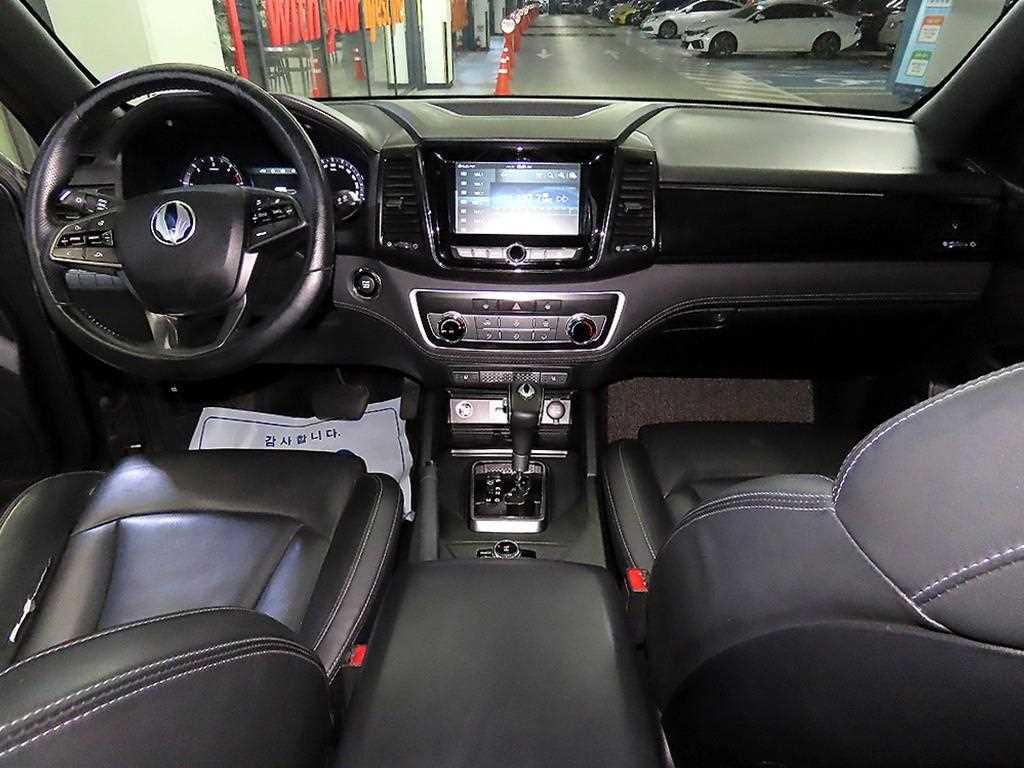 Ssangyong Rexton - Vista 10