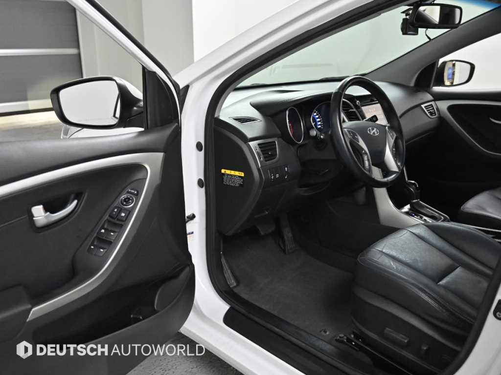 HYUNDAI i30 - Vista 11