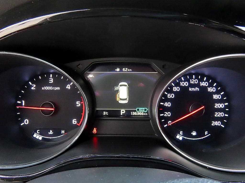 KIA Carnival - Vista 10