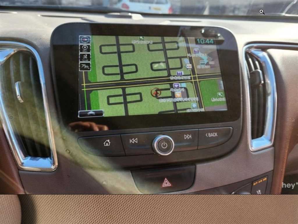 Chevrolet Malibu 2018 Blanco - Importación desde Corea - HF Imports Iquique - Foto 14