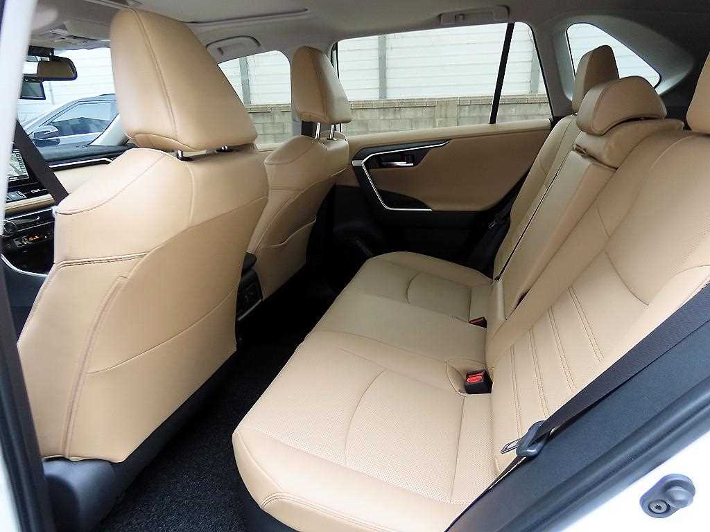 Toyota RAV4 - Vista 7