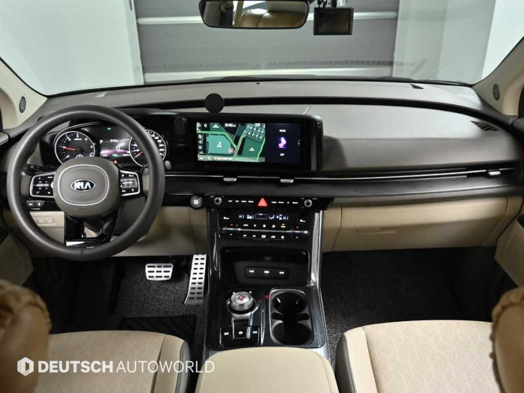 KIA Carnival - Vista 7