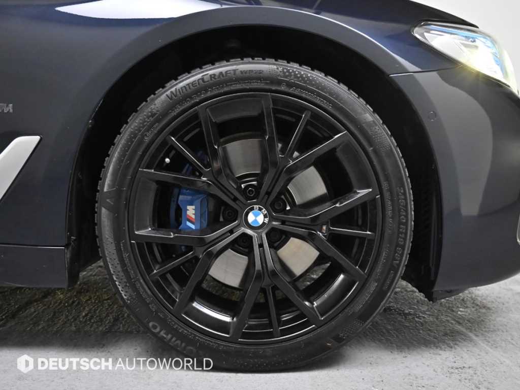 BMW 5 Series - Vista 5