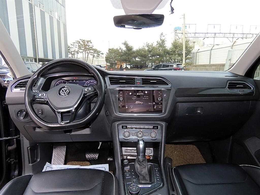 Volkswagen Tiguan - Vista 7