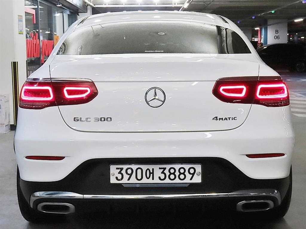 Mercedes Benz GLC Class - Vista 5