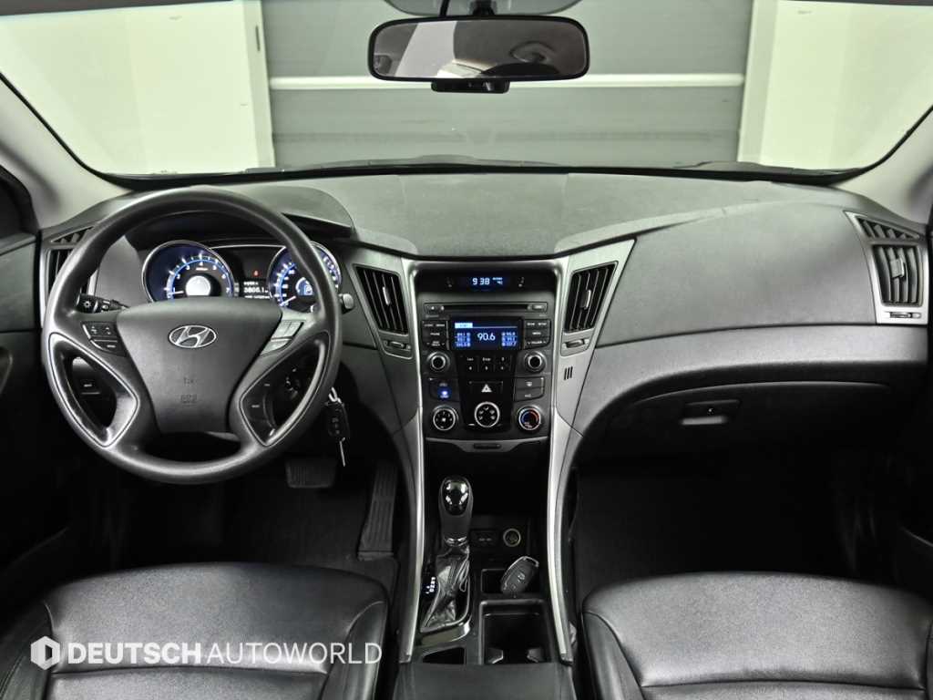 HYUNDAI Sonata - Vista 7