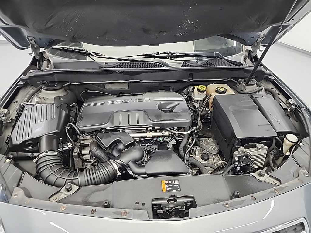 Chevrolet Malibu - Vista 5