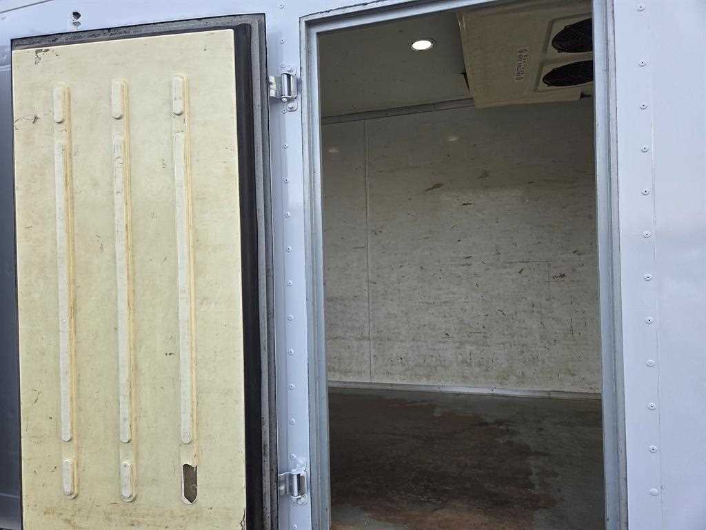 Small Truck Freezer Box(High Deck) - Vista 6