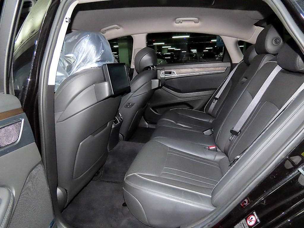 Genesis G80 - Vista 7