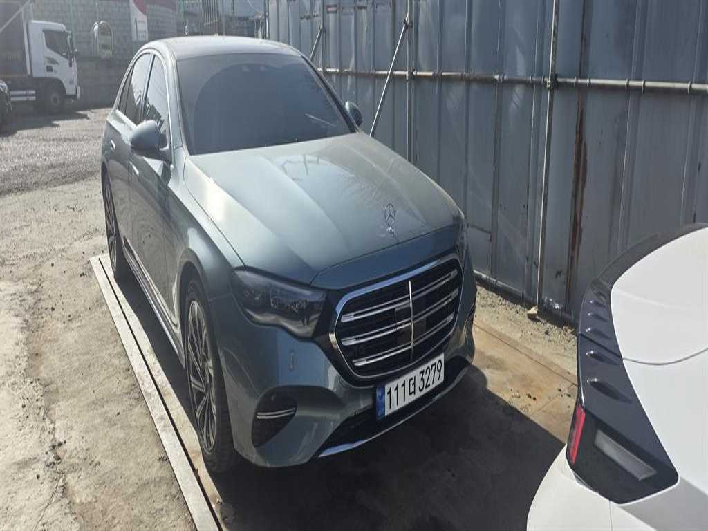 Mercedes Benz E class 2024 Gris - Importación desde Corea - HF Imports Iquique - Foto 1