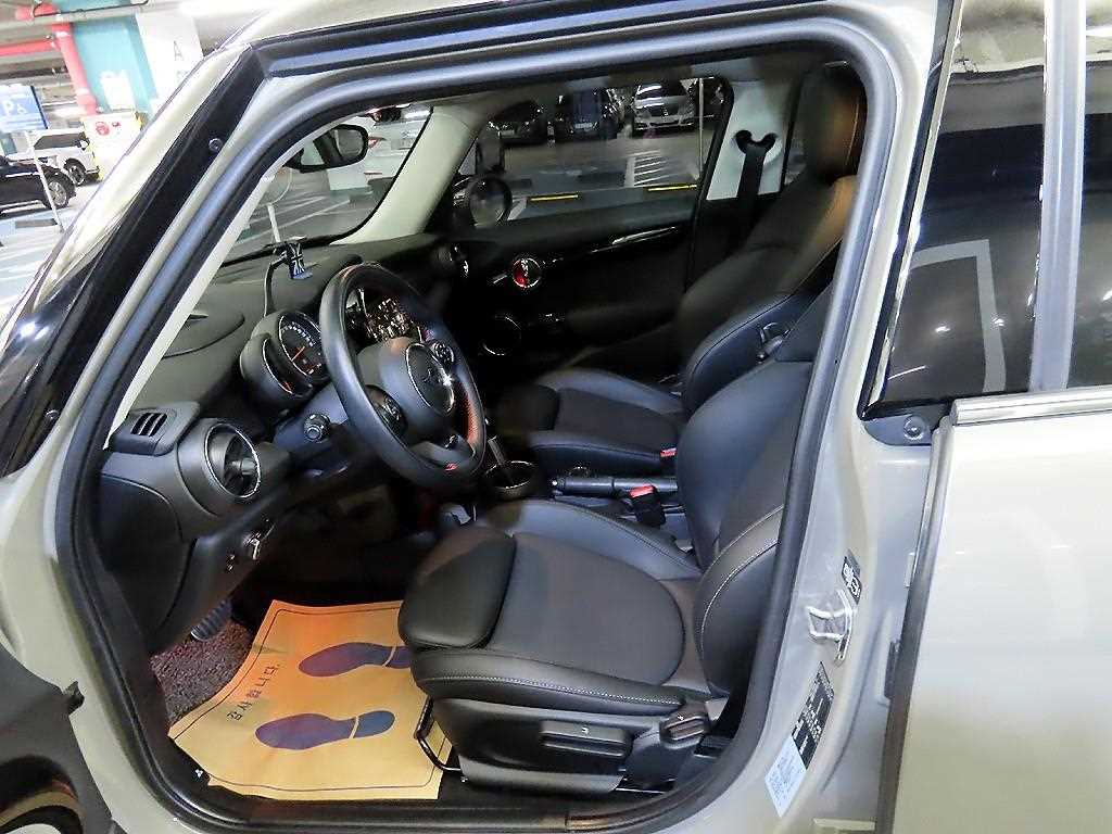 Mini Cooper - Vista 6