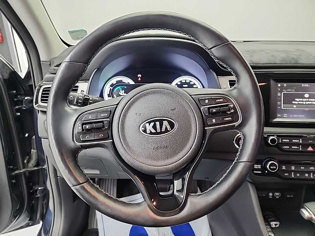 KIA Niro - Vista 9