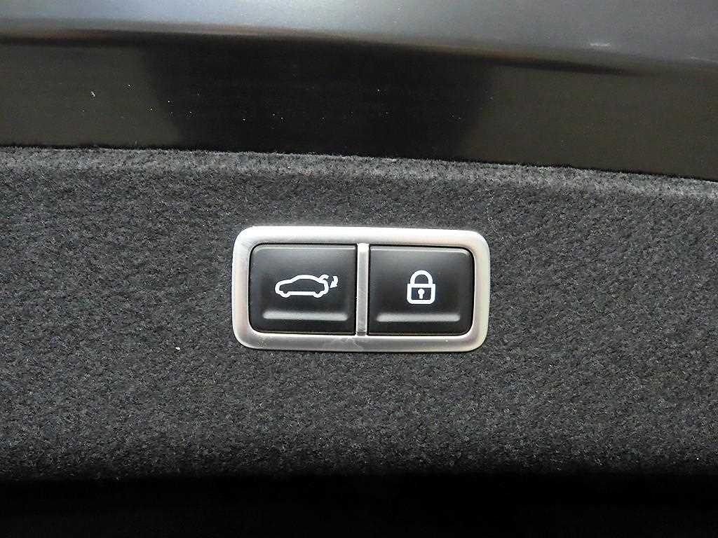 Genesis G80 2025 Negro - Importación desde Corea - HF Imports Iquique - Foto 15