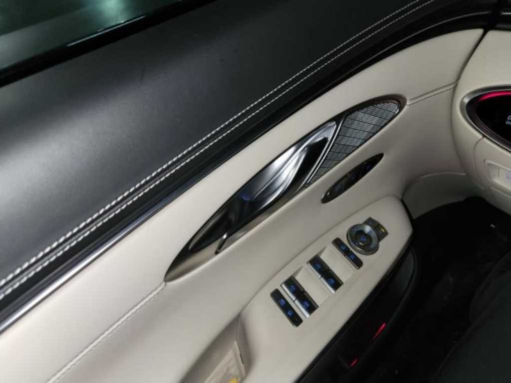 Genesis GV70 - Vista 11