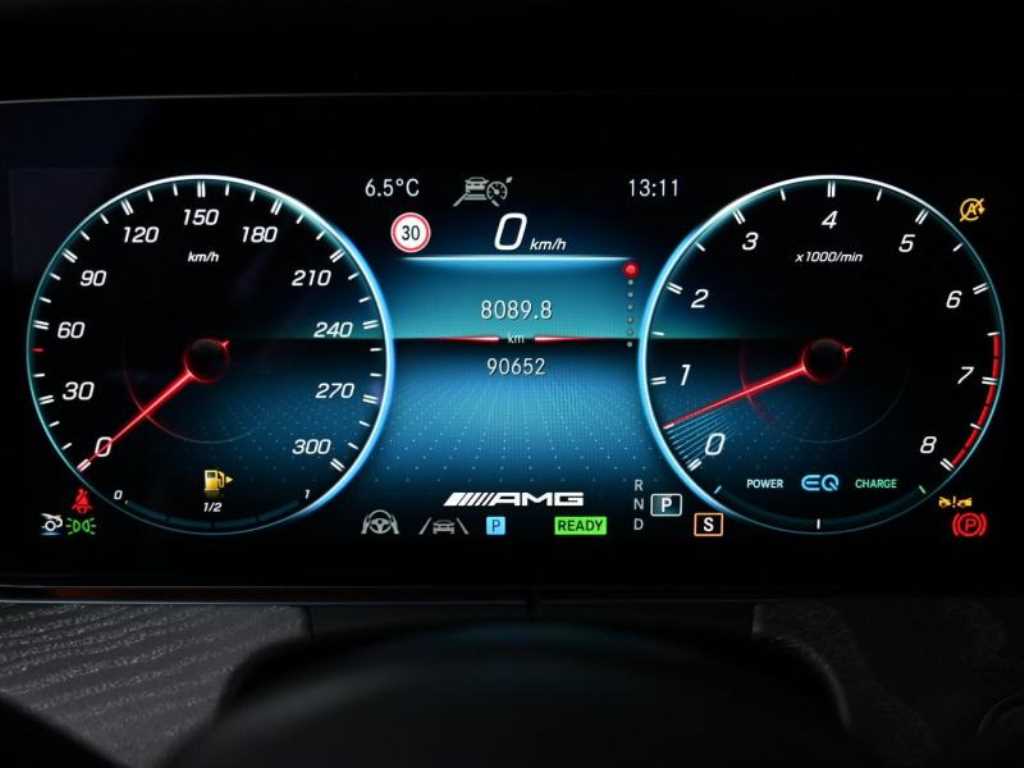 Mercedes Benz AMG GT - Vista 8