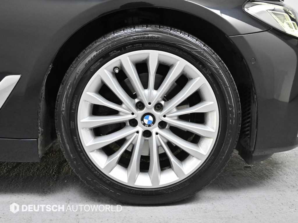 BMW 5 Series - Vista 5