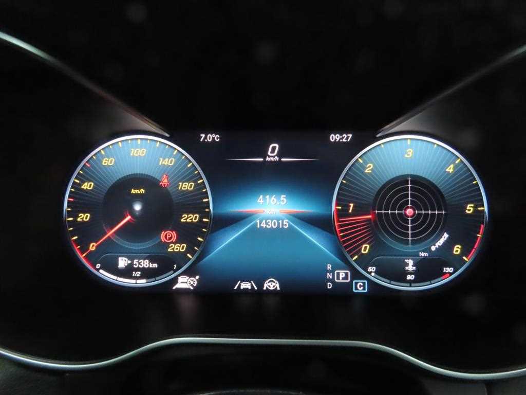 Mercedes Benz GLC Class - Vista 8