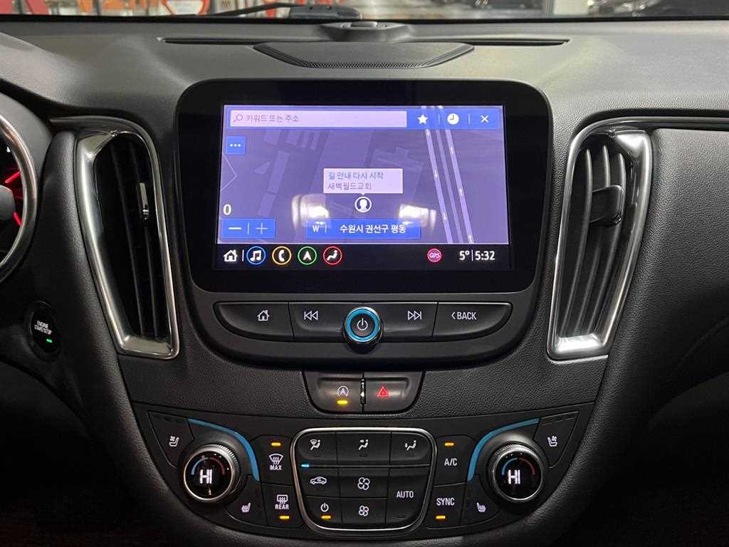 Chevrolet Malibu - Vista 8