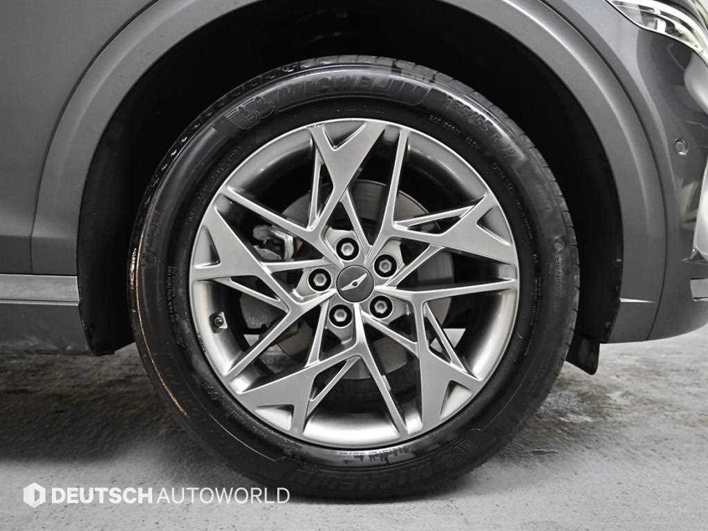 Genesis GV70 - Vista 5