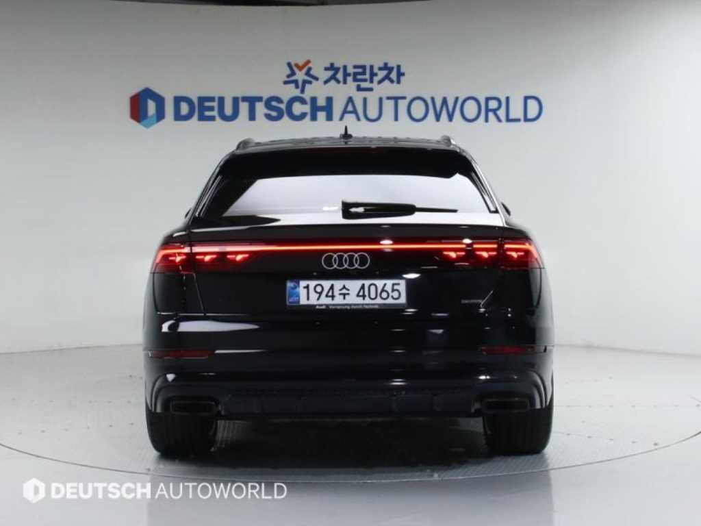Audi Q8 - Vista 4