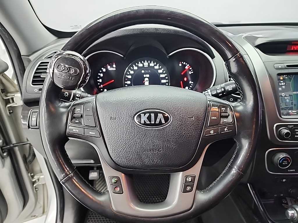 KIA Sorento - Vista 9