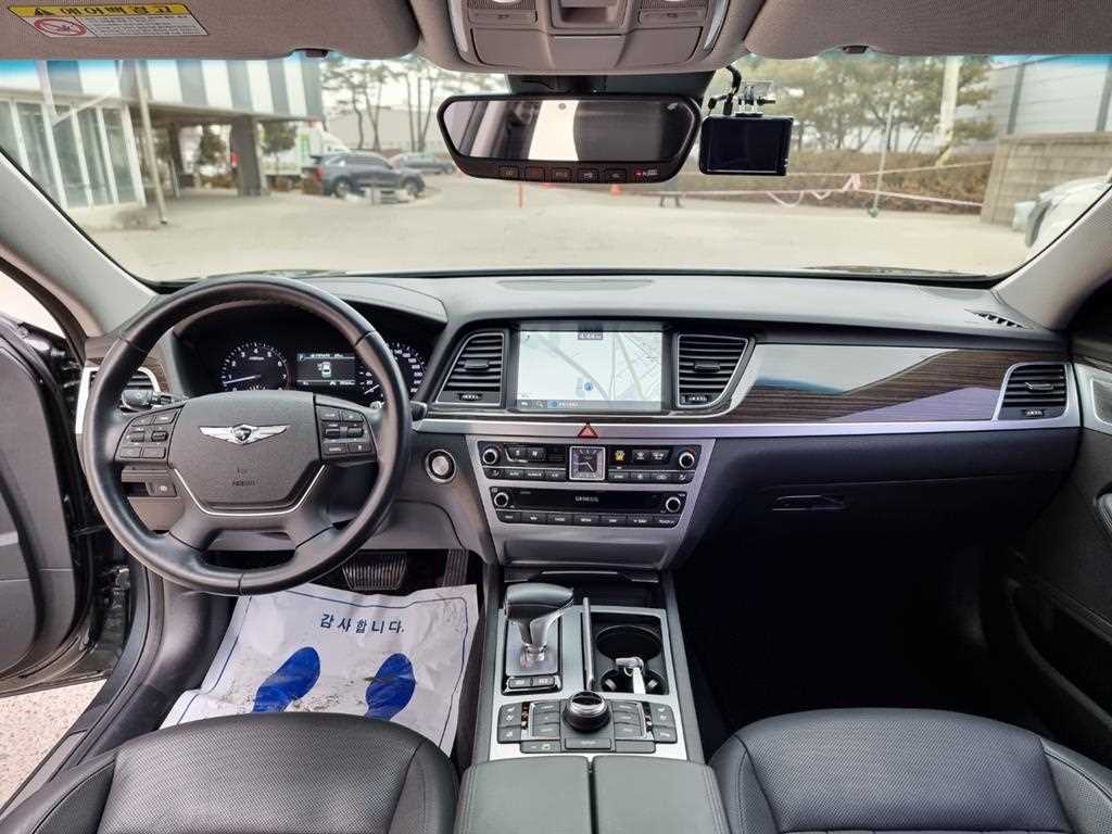 Genesis G80 - Vista 11