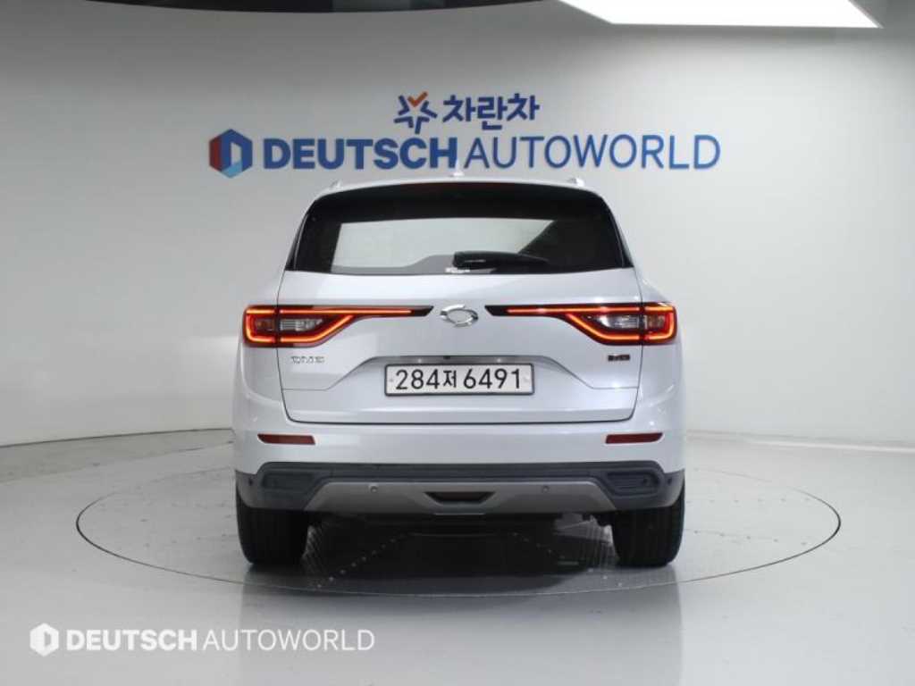 SAMSUNG QM6 - Vista 4