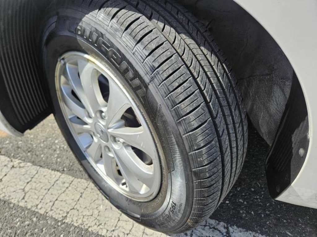 KIA K3 2015 Blanco - Importación desde Corea - HF Imports Iquique - Foto 16