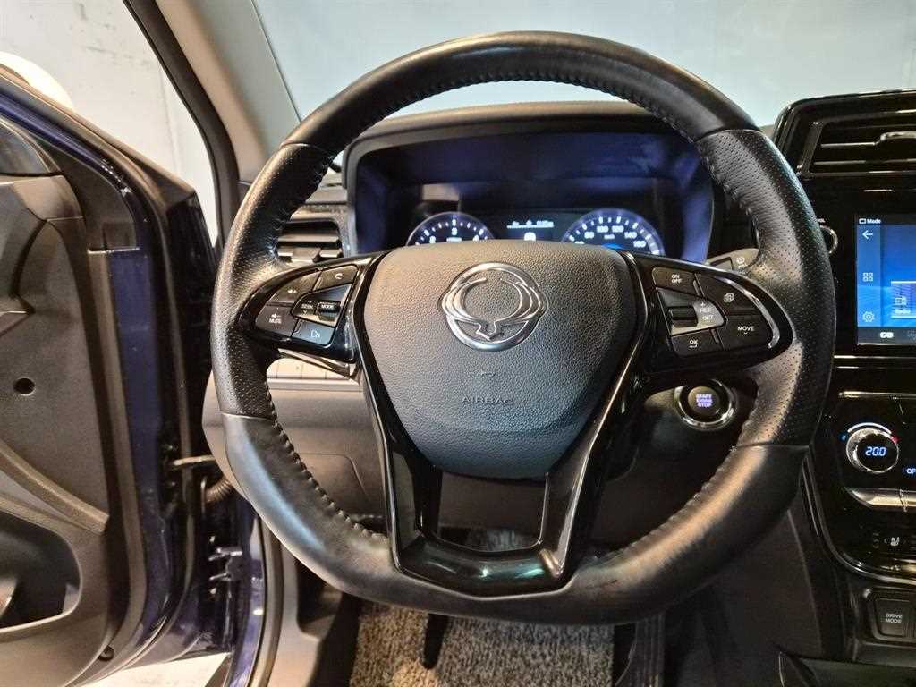 Ssangyong Tivoli - Vista 10