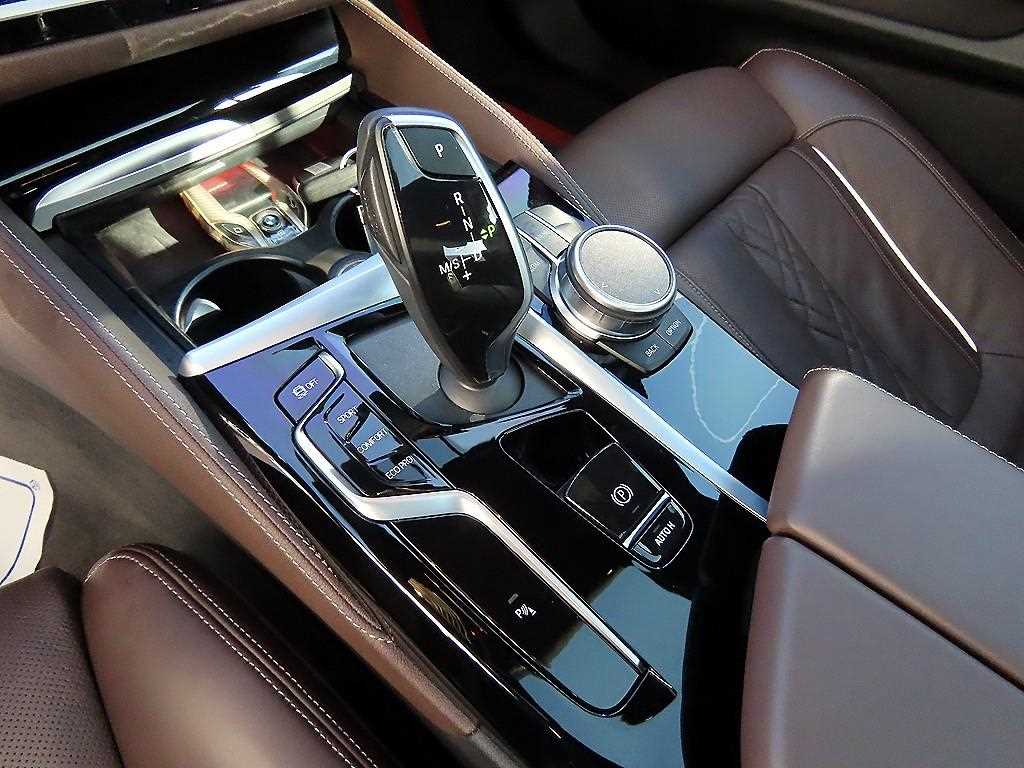 BMW 5 Series - Vista 11