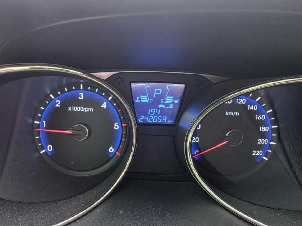 HYUNDAI Tucson - Vista 8