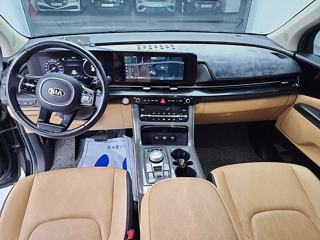 KIA Carnival - Vista 7