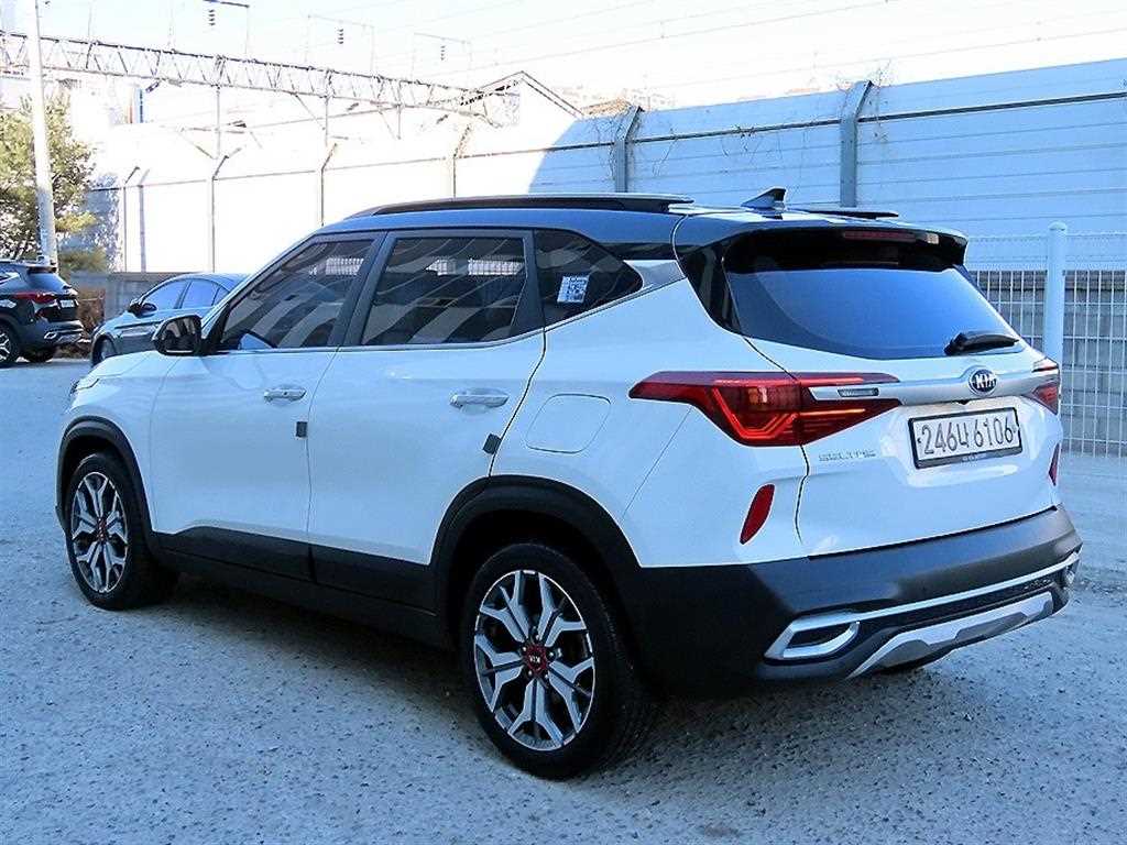 KIA Seltos - Vista 3