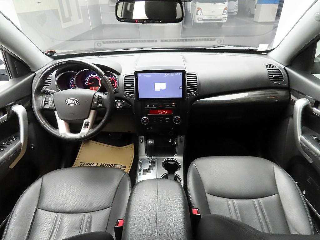 KIA Sorento - Vista 8